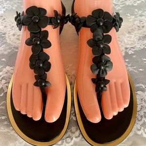Michael Kors Womens Black leather flower sandals Size 8.5, excellent condition